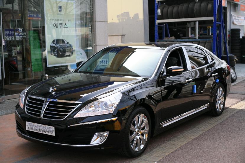Hyundai_new_equus%28KDM%29_%285%29.jpg