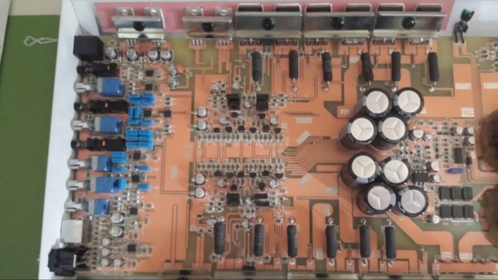 bcbc63ca27d62fd2ebf169cc8aee63f8.jpg