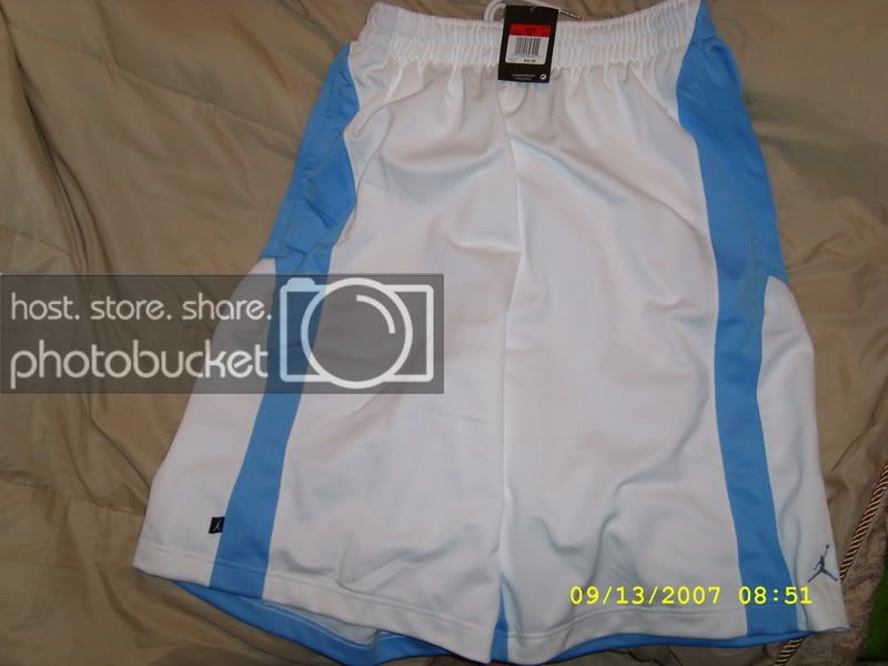 SL270200.jpg