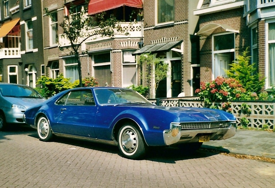 Oldsmobile_Toronado_0003.jpg