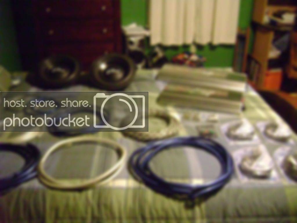 AmpsWoofersCablelayedout1024x768.jpg