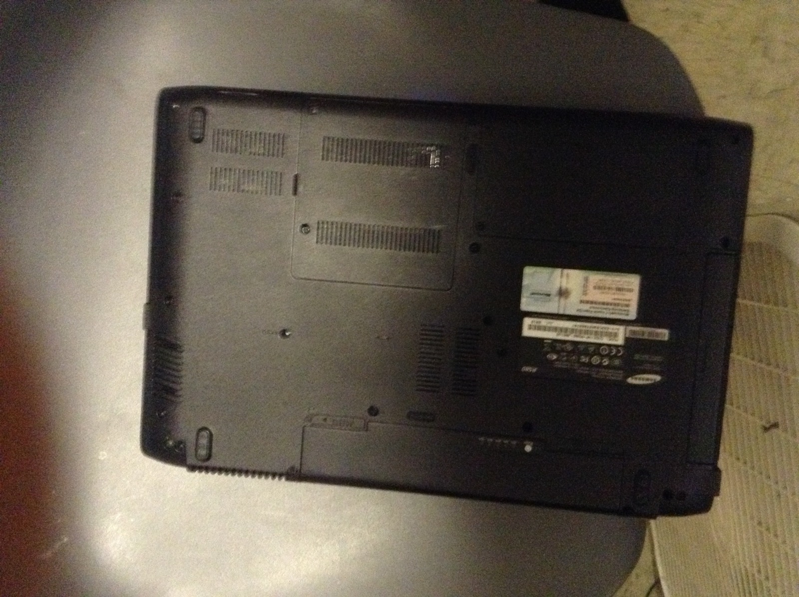 2mhc3ud.jpg