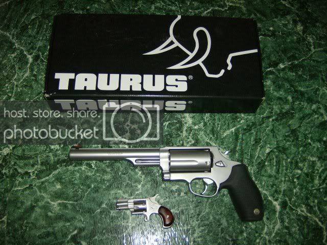 Revolvers005.jpg