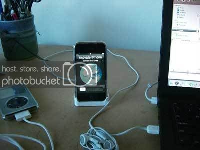 iphone_activating.jpg