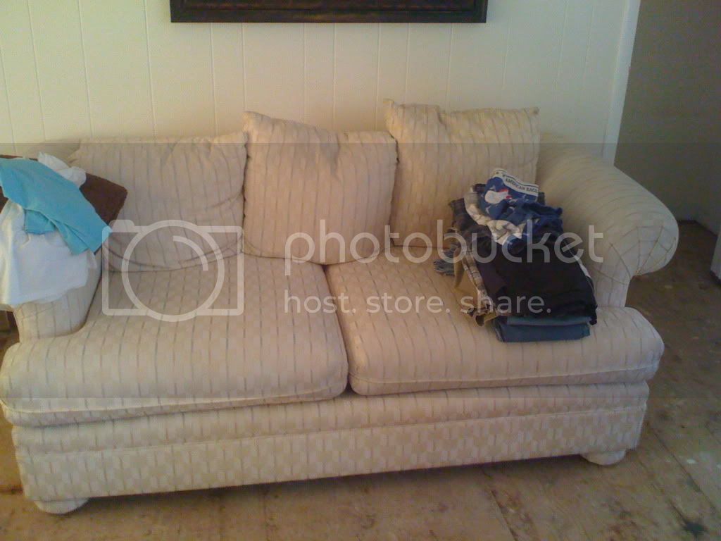 couch003.jpg