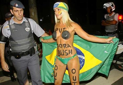brazil_protest2_wideweb__470x326,0.jpg