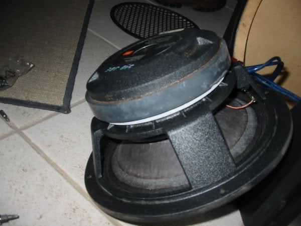 2s63i1c.jpg