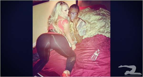 soulja-boy-loves-girls-in-yoga-pants.jpg