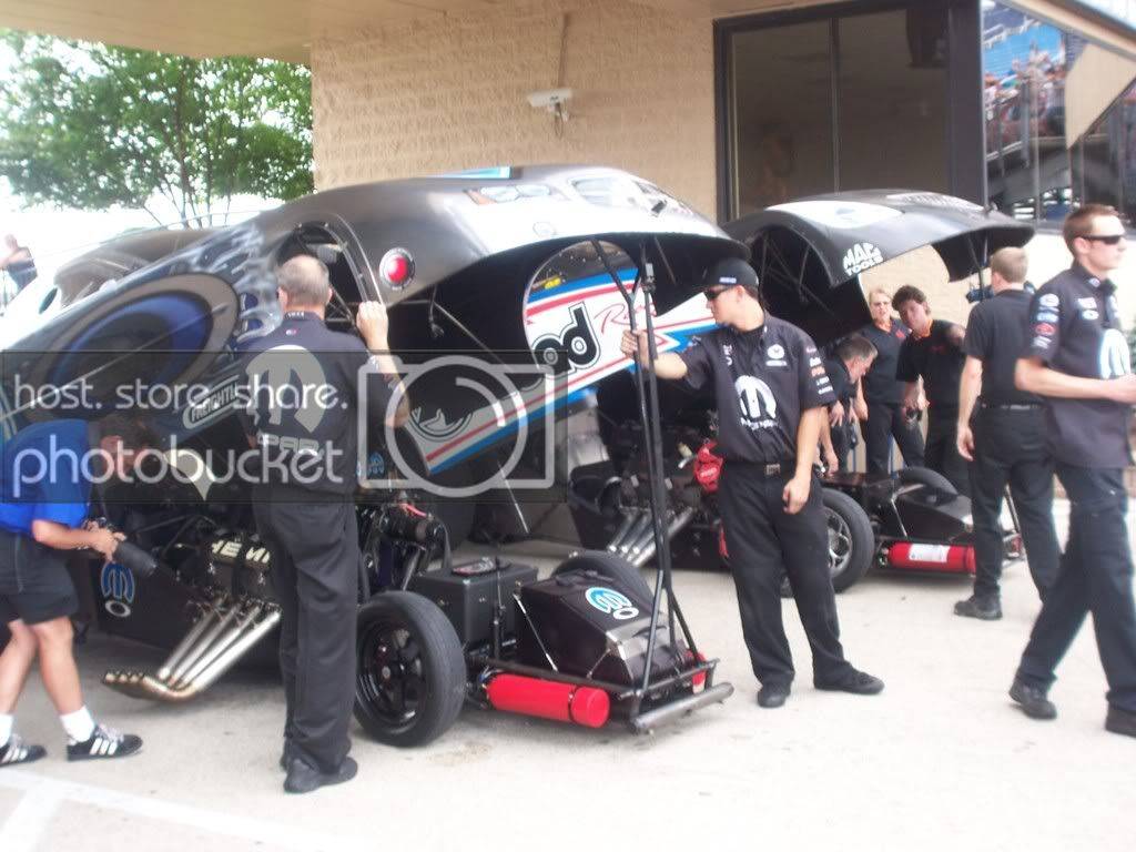 nhra016.jpg