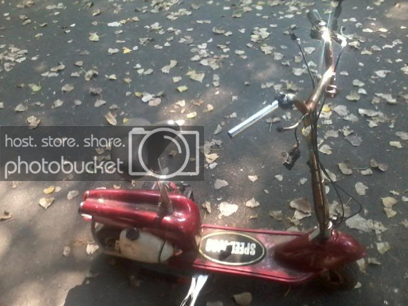 mopedteardownstart_zpscc06fd7a.jpg