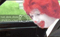 ronaldgetsshownq9.gif