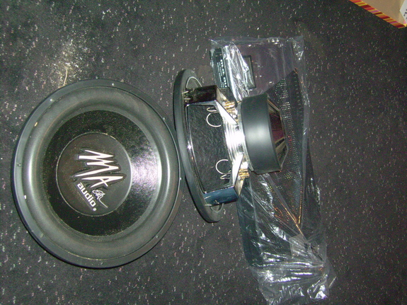 2318550107_large.jpg
