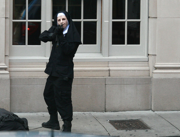 Ben+films+a+heist+UNxFokJCYLLl.jpg