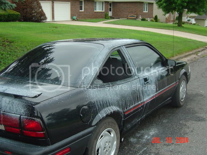 brokenwindow.jpg