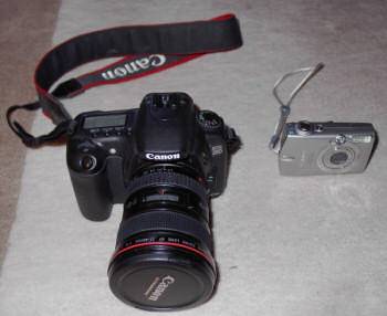ixus700_00.jpg