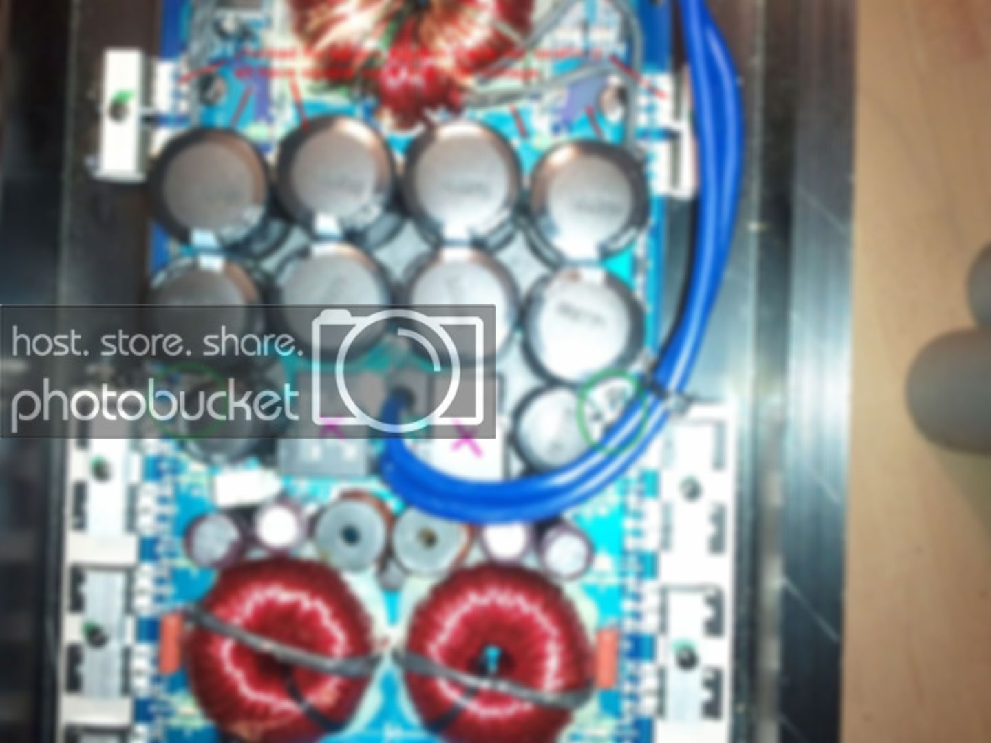 Untitledredsquarewave.jpg