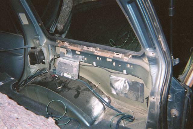 02med_factory_amp.jpg