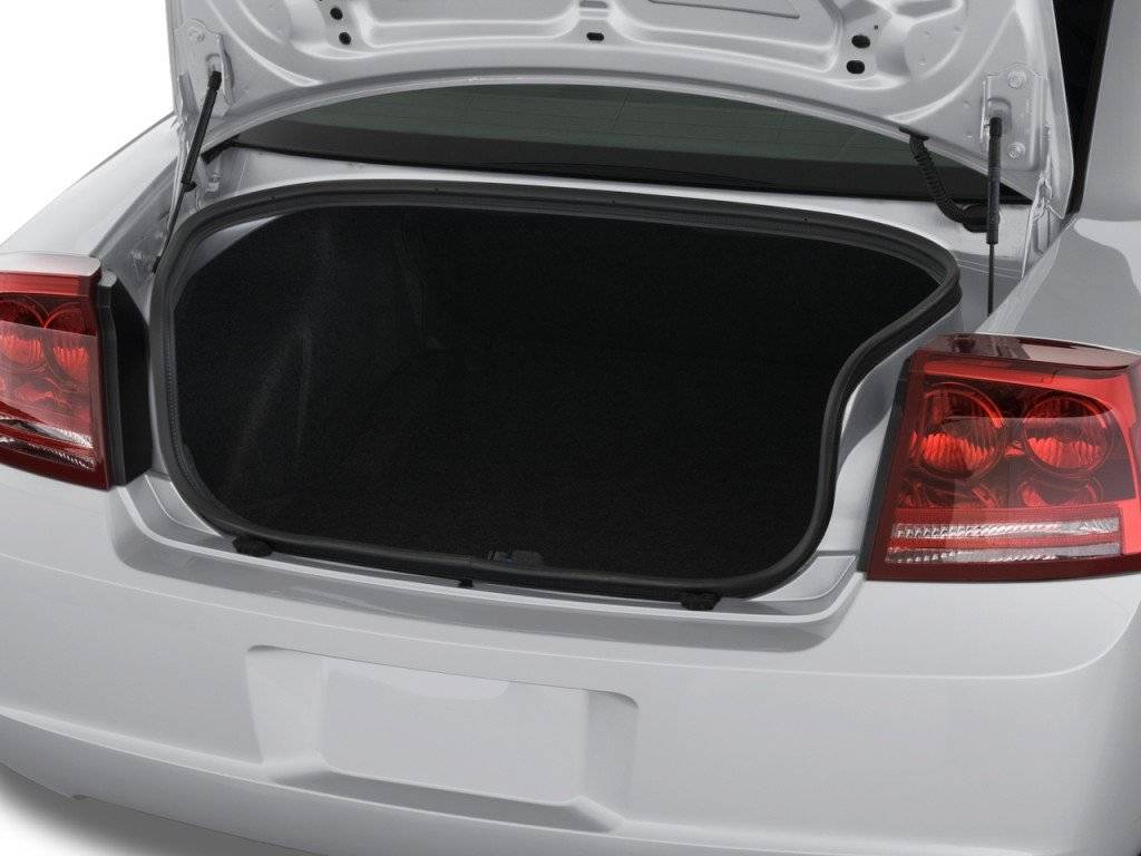 2010-dodge-charger-trunk_100234718_l.jpg