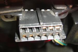 aldlcarconnector.jpg