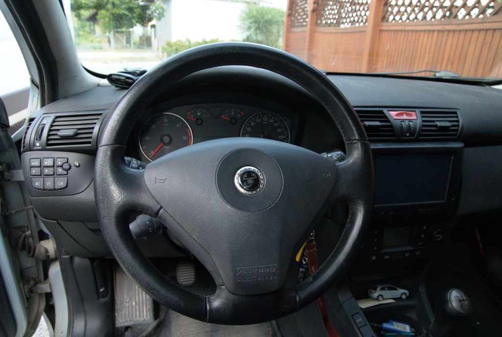 SteeringWheel3.JPG