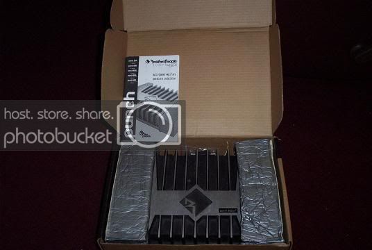 9-18-06caraudio004.jpg