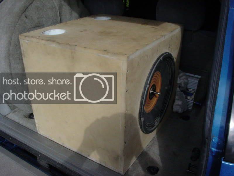 picsofboxandsub004.jpg