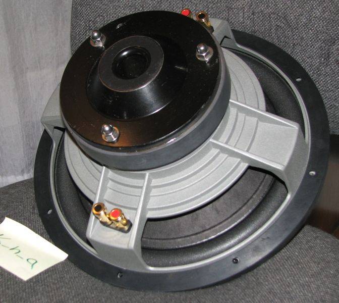 UltraLA12002.jpg