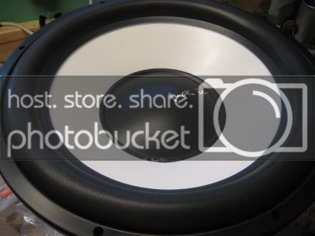 BlackandWhiteBTL098.jpg