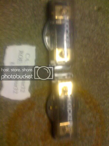 sale033.jpg
