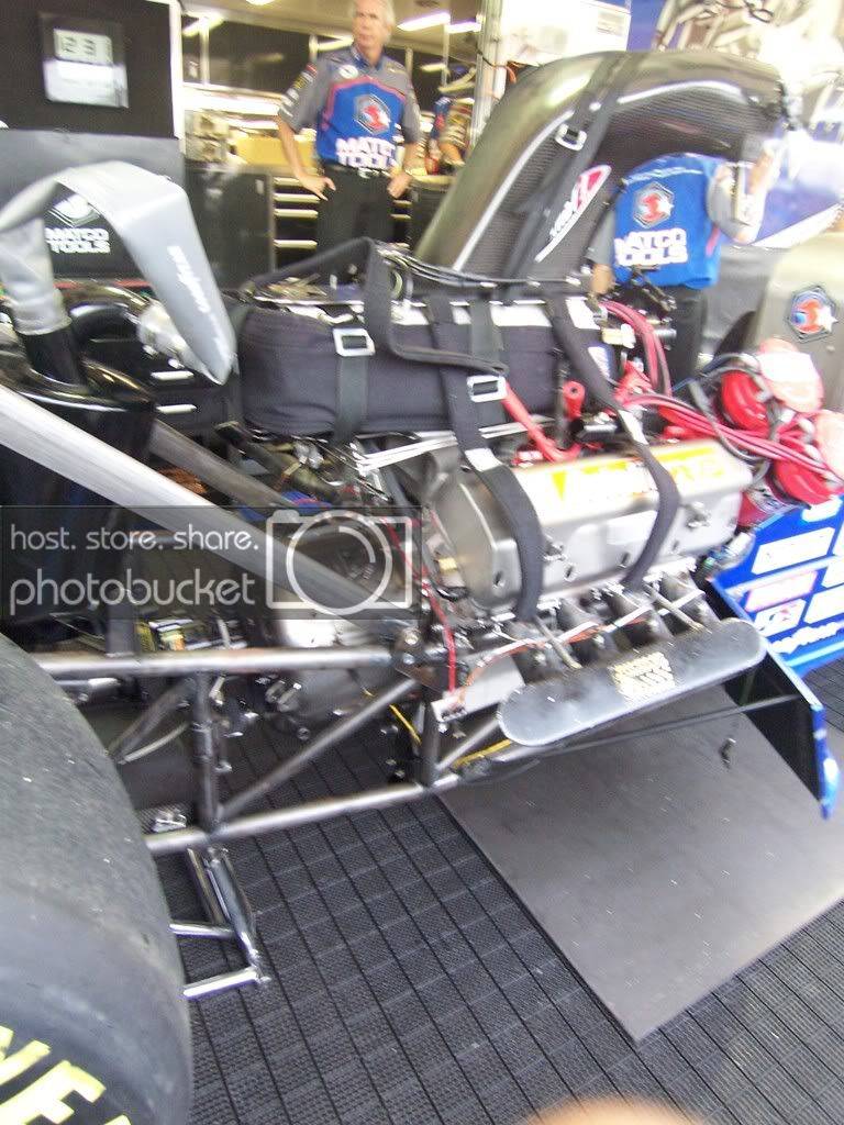 nhra003.jpg