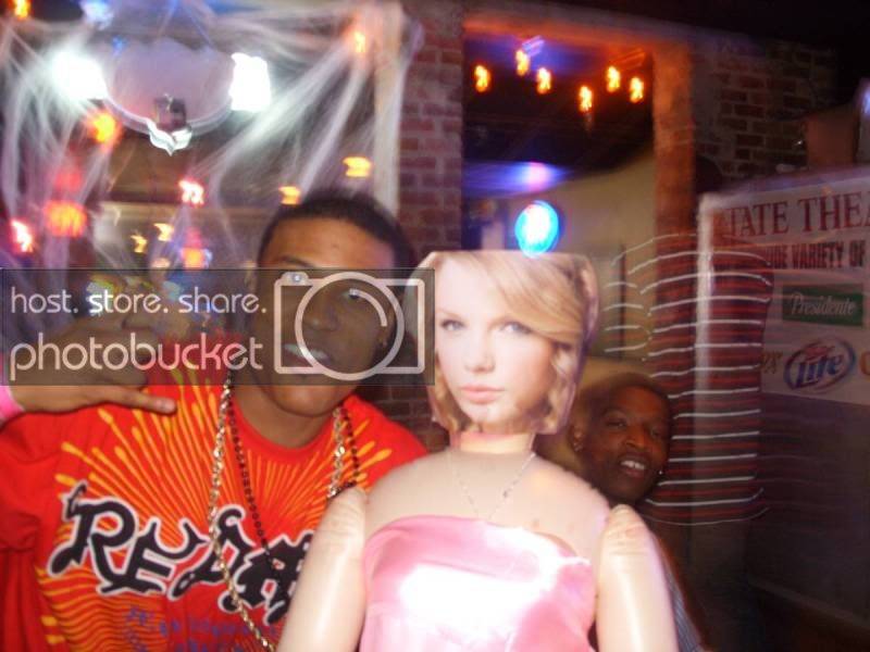 blacktaylor.jpg