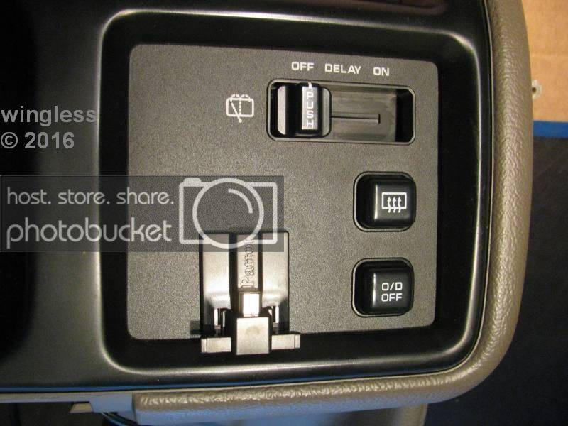 Parrot%20Screen%20Cable%20Installed.jpg