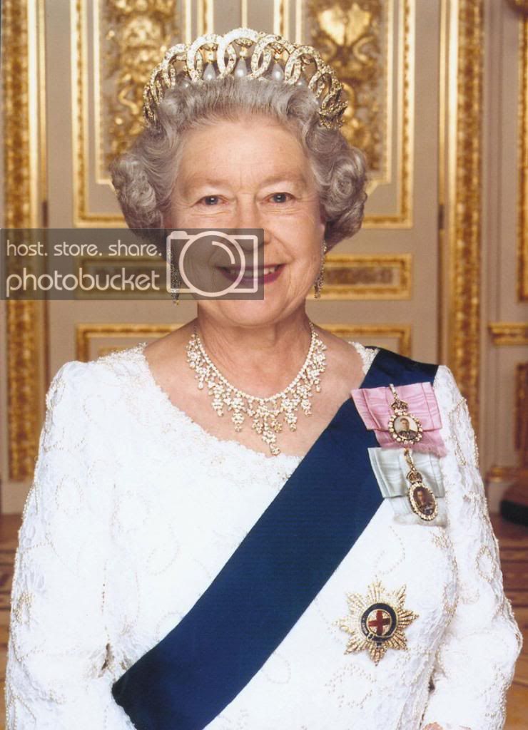 queen-elizabeth-ii2_zps66749d25.jpg