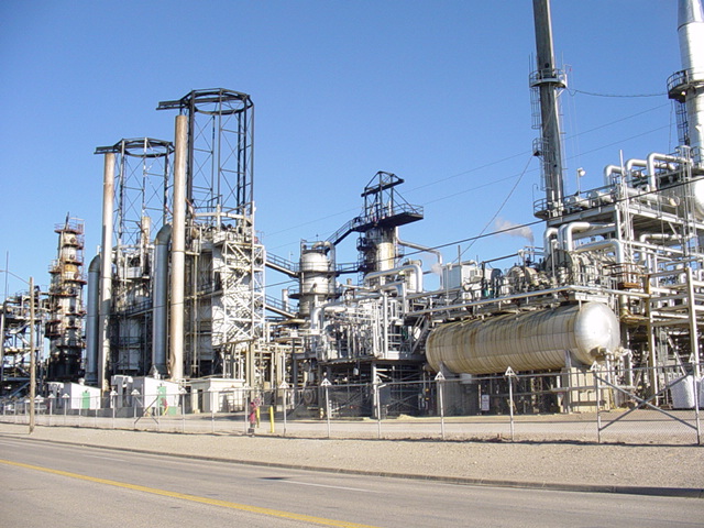 refinery.jpg