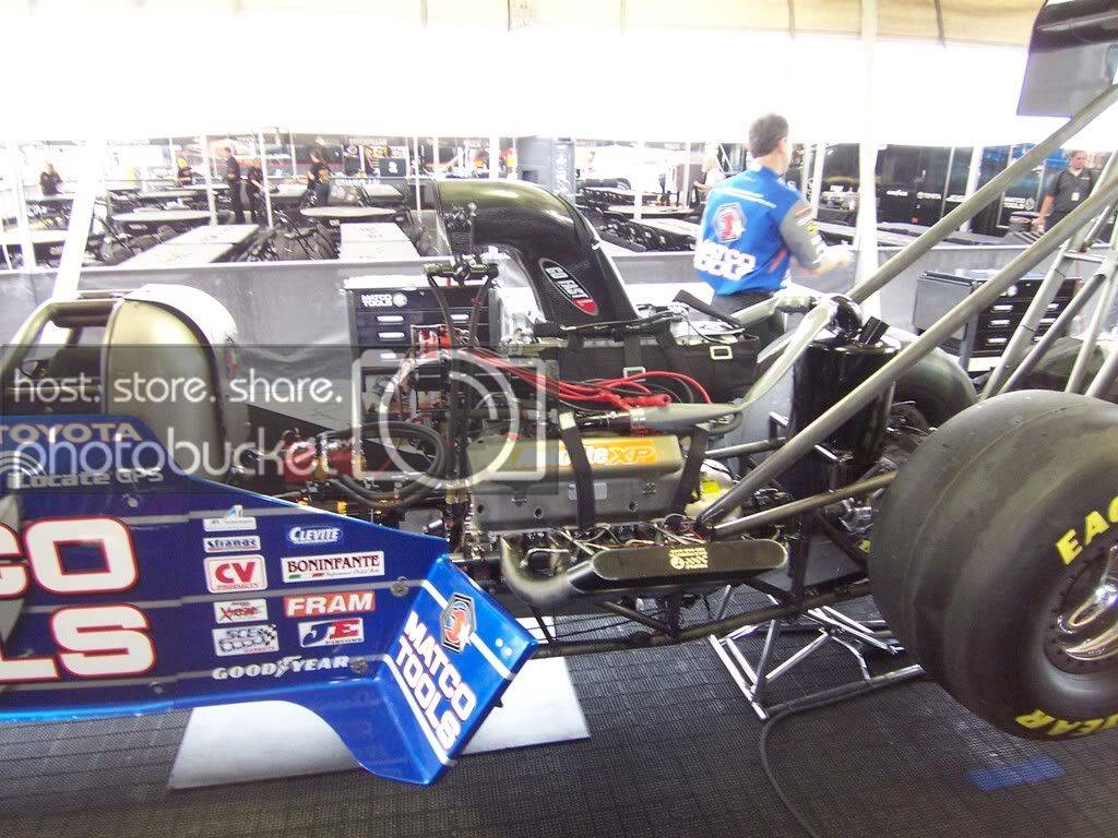 nhra001.jpg