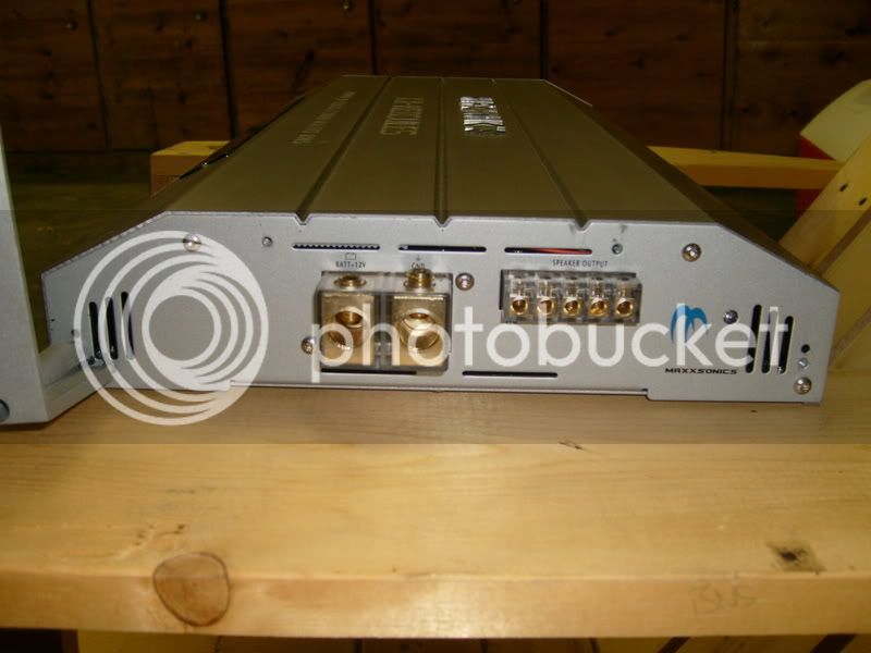 S7300166.jpg