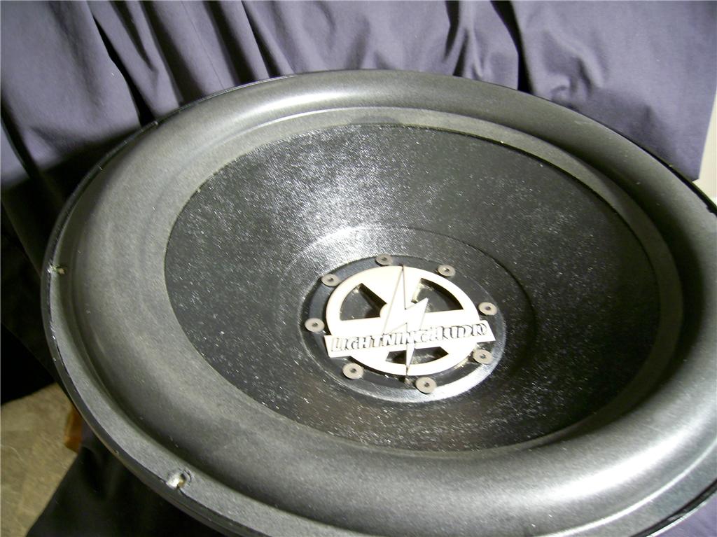 42214134_o.jpg