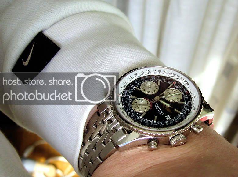 navitimerwrist.jpg