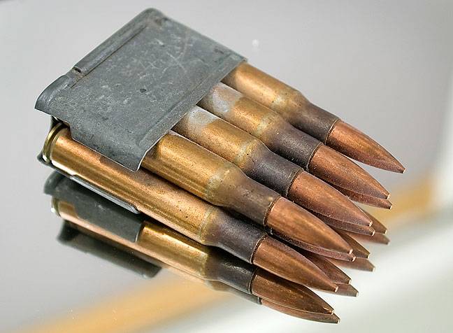 30-cal-garand-clip.jpg