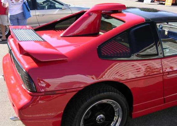 fiero_turbo_wing.jpg