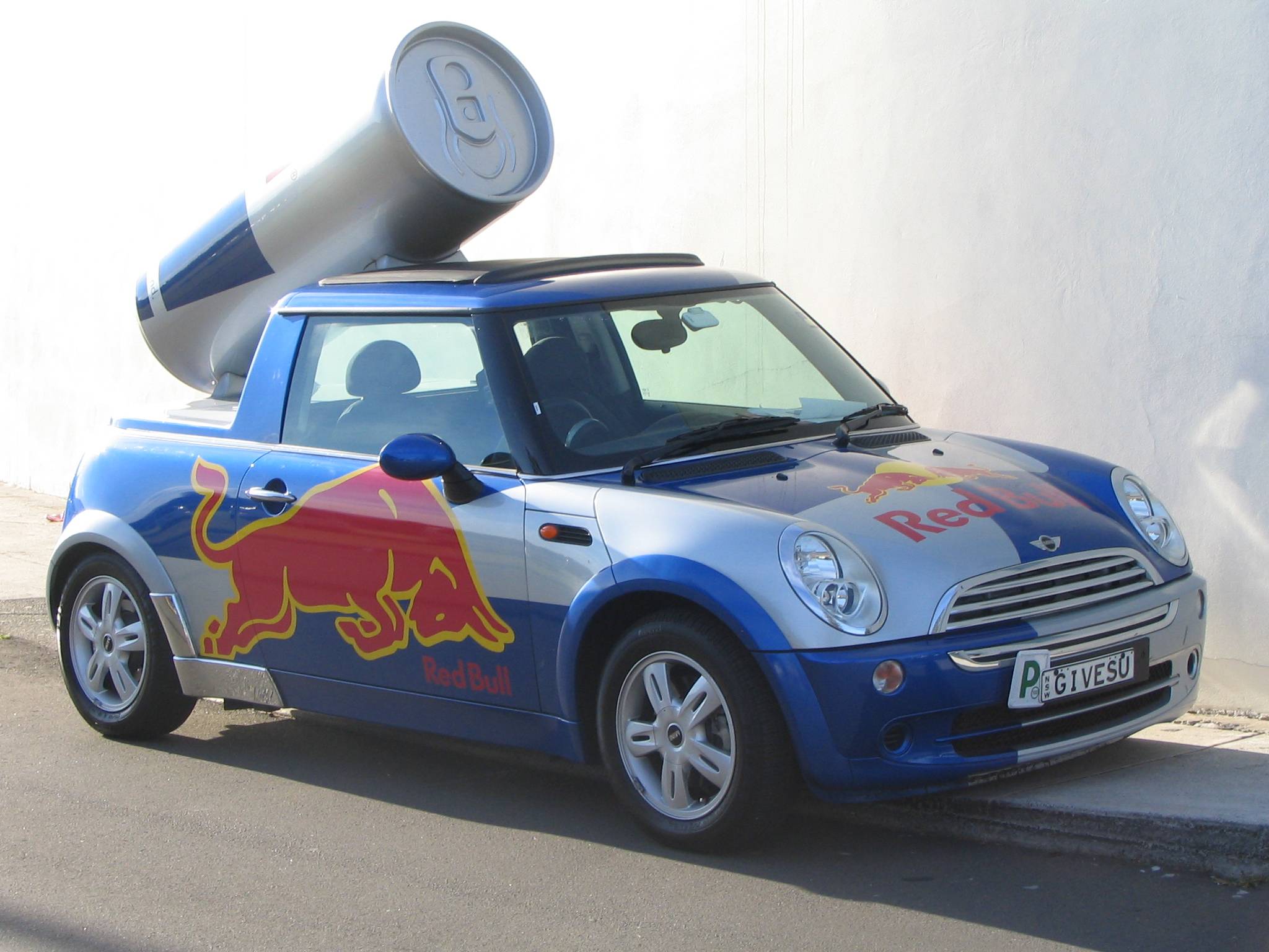 Red_Bull_Mini.jpg