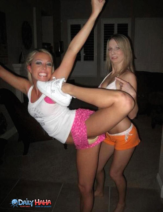weirdo_flexible_girl.jpg