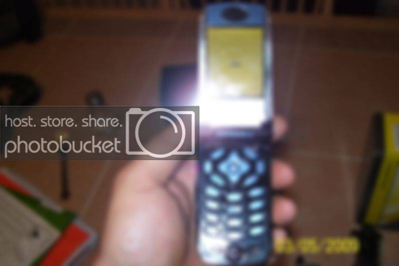 phones009.jpg