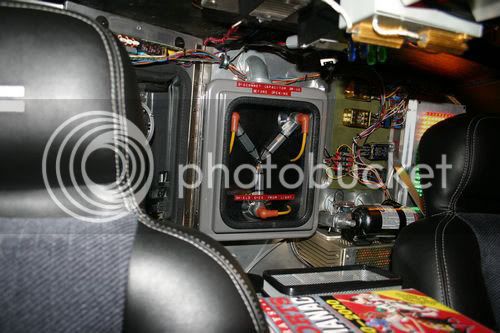 back-to-the-future-flux-capacitor-r.jpg