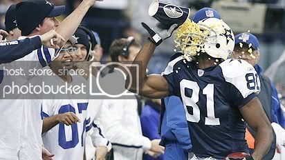nfl_ap_owens_popcorn_412.jpg