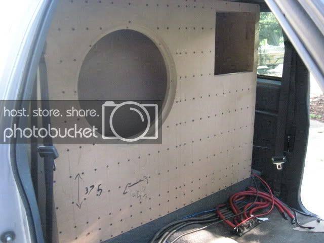 Dakotawallbuild020.jpg