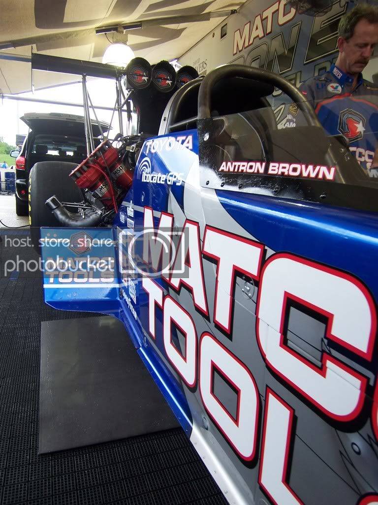 nhra006.jpg