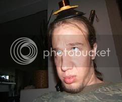 Tomhat.jpg