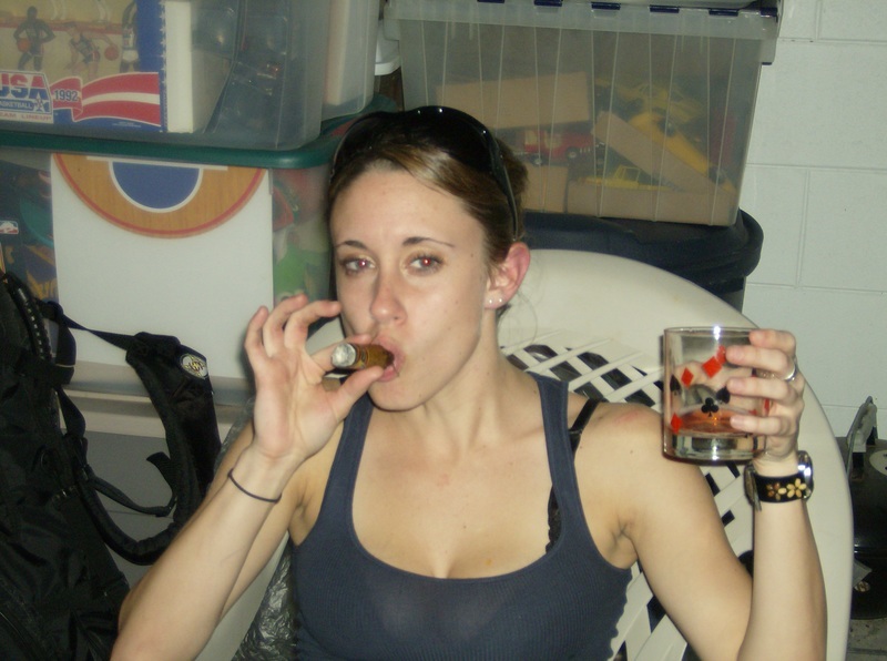 Casey-Anthony-Cigar-Smoking.jpg