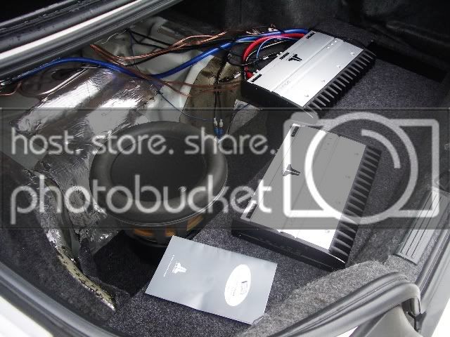 caraudioinstall013.jpg